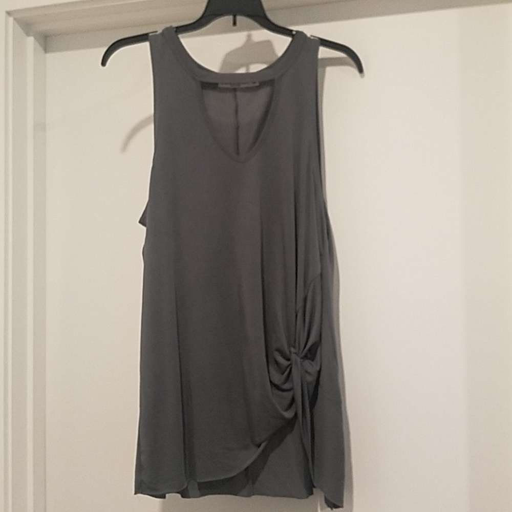 Gray Keyhole Tunic Top w/ Side Knot